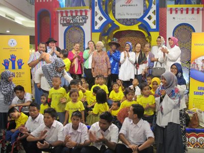 BERBAGI HATI BERBAGI CERIA BERSAMA YUKA TAMADA dan P.TARNO, PLAZA SEMANGGI , MAIN ATRIUM LANTAI UG, 17 Juni 2017