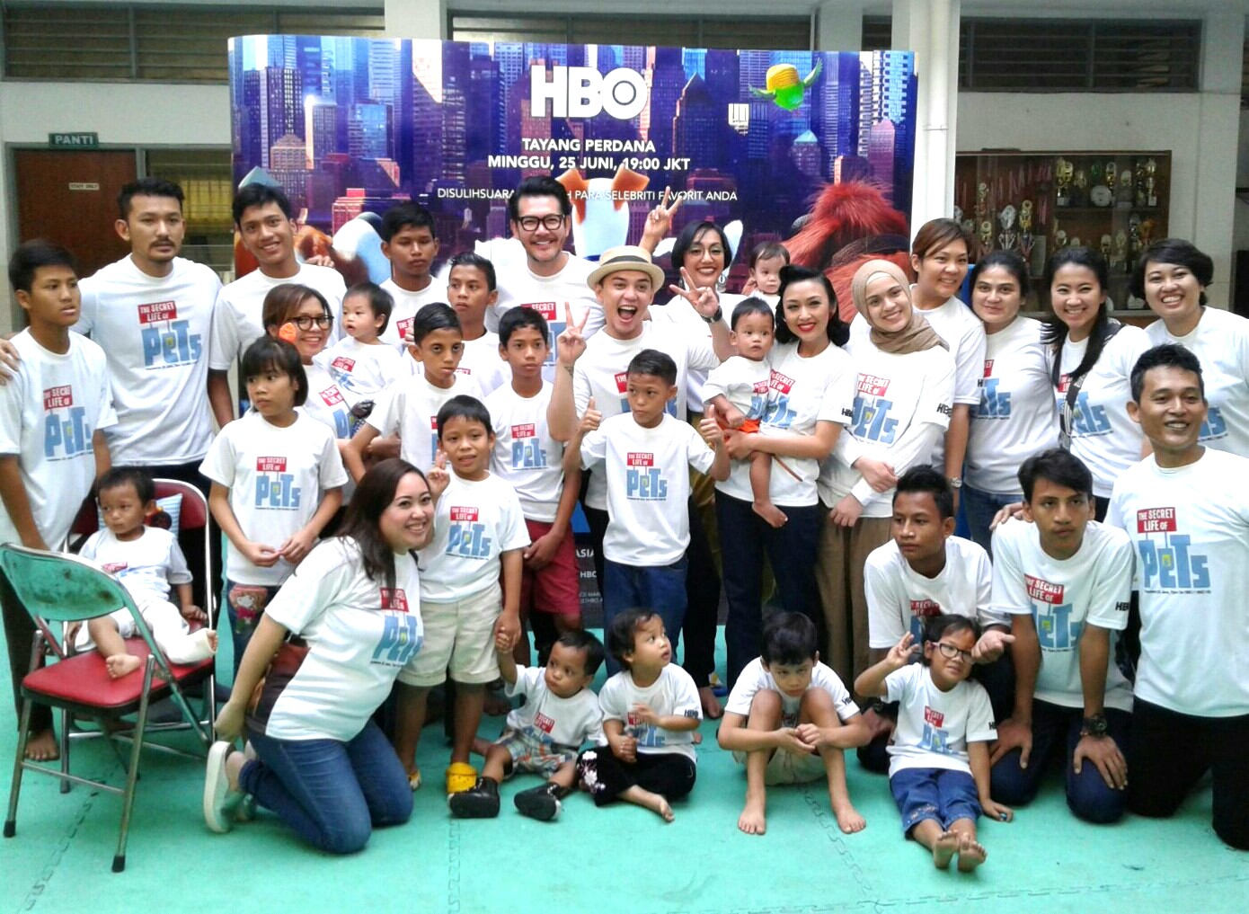 Nonton Bareng Film Secret Life of Pets di Sayap Ibu Jakarta